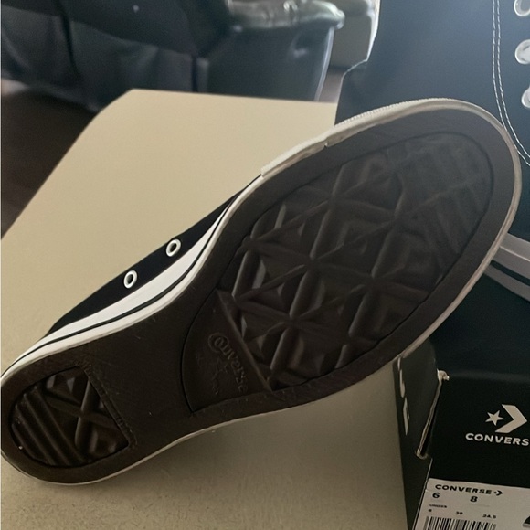 Convers - Picture 3 of 4